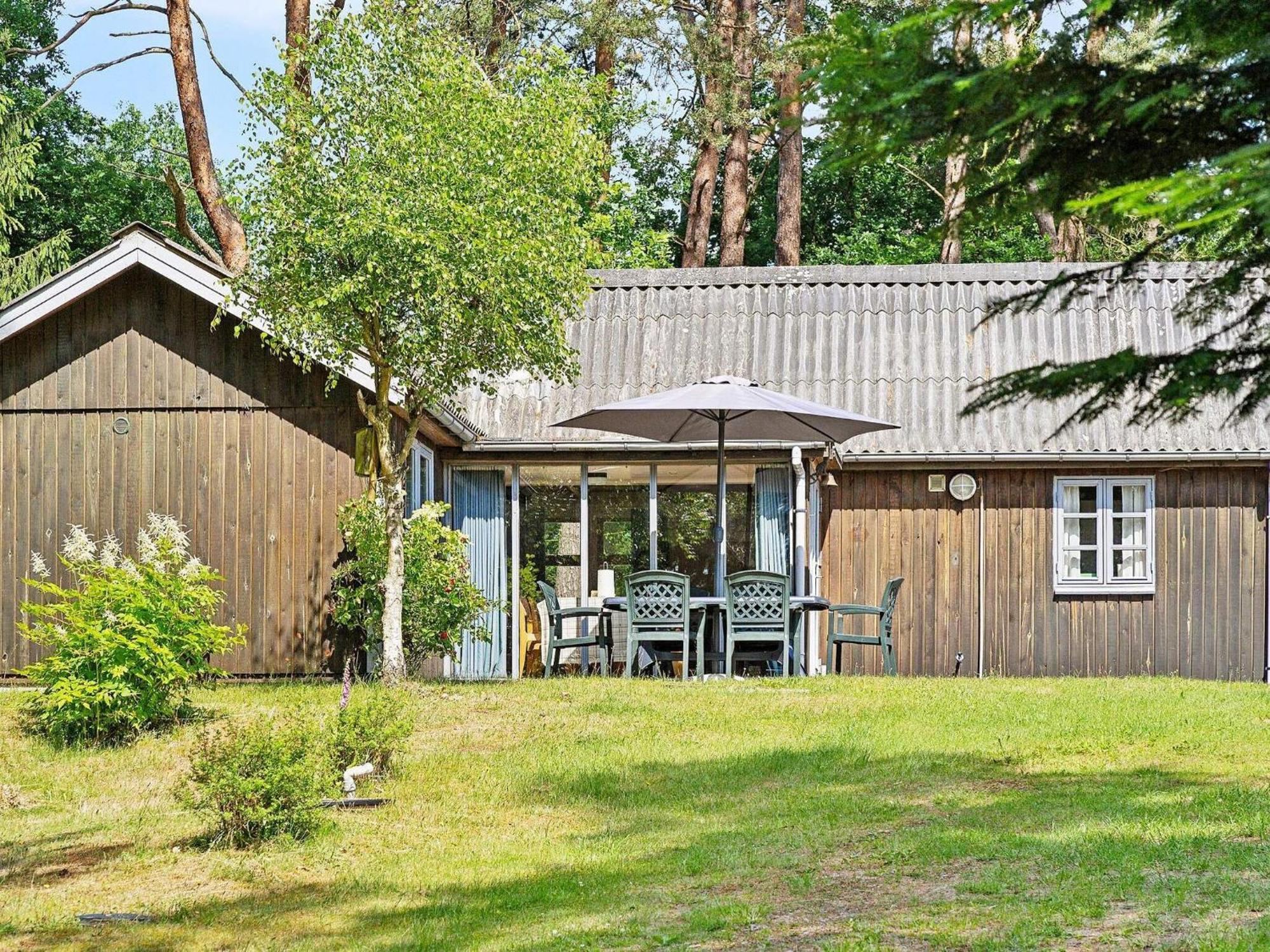 7 Person Holiday Home In Kolind Екстериор снимка